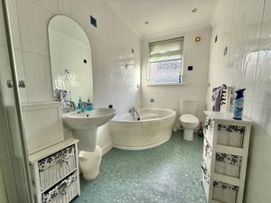 Photo 14- click for photo gallery